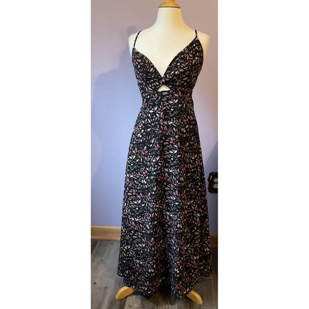 Zaful Floral Maxi Dress Cutout Back Size Small New